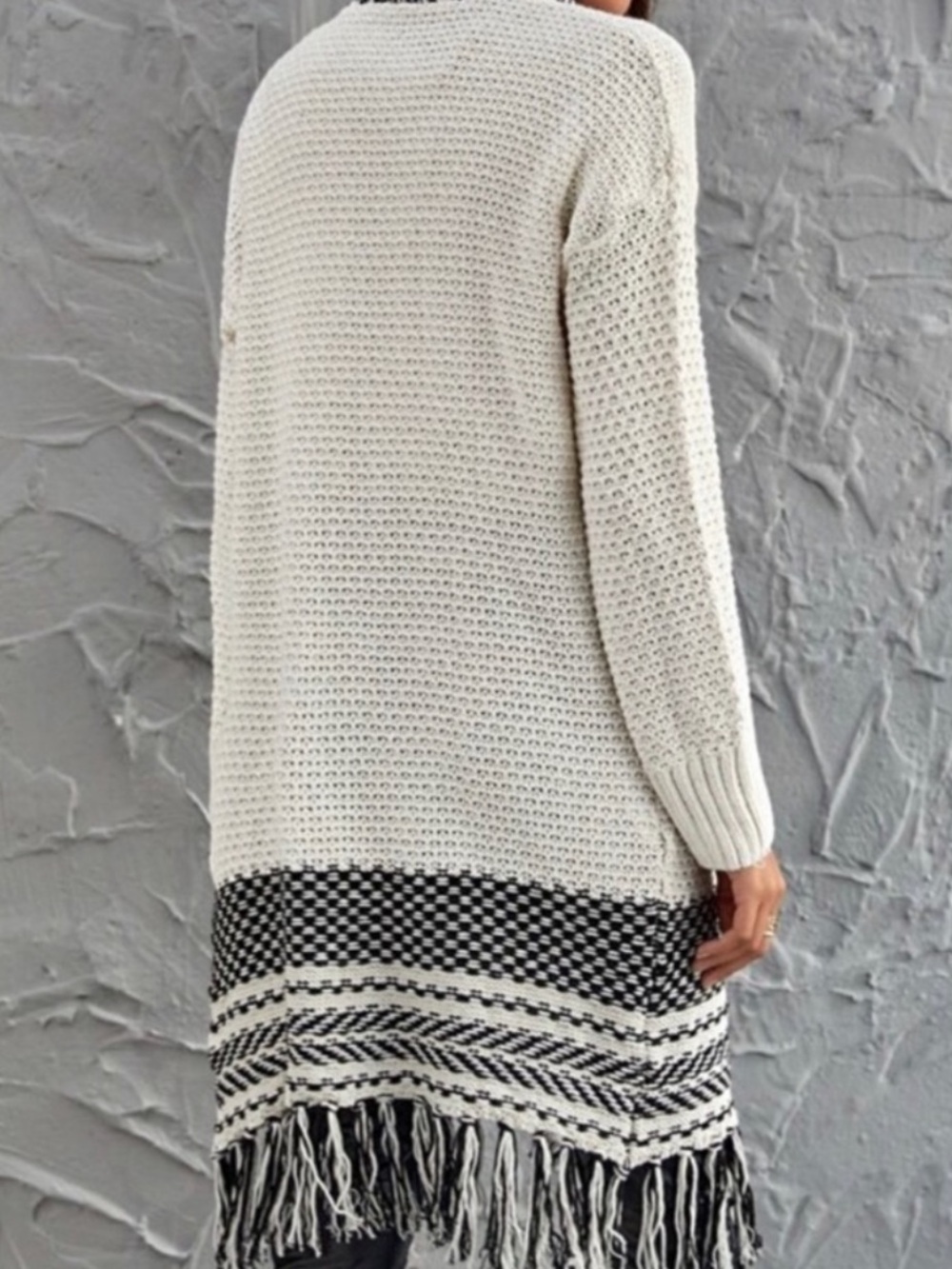 H&M White and Black Open-Knit cardigan - Picture 8 of 10